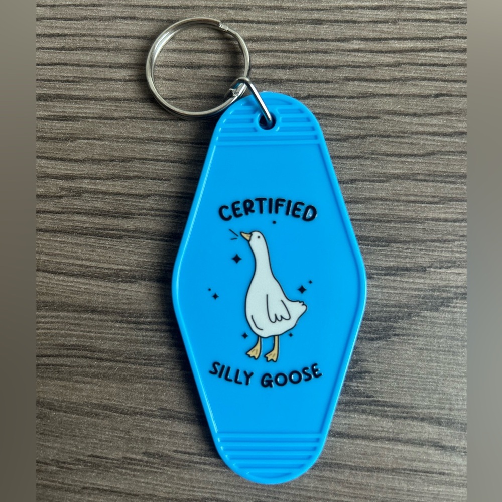 Handmade Vintage Style Motel Keychain Funny Colorful - Choice of 1 - Picture 3 of 12